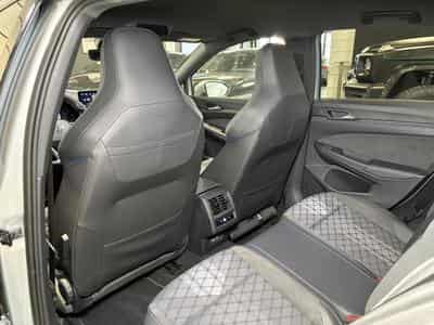 VW Golf Golf VIII Lim. 1.5 eTSI R-Line (2025) - Foto 14
