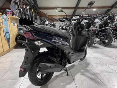 SYM Jet 4 RX 50 Classe A  25 Km/h DEBRIDER ET TOP CASE INCLUS (2026) - Photo 3