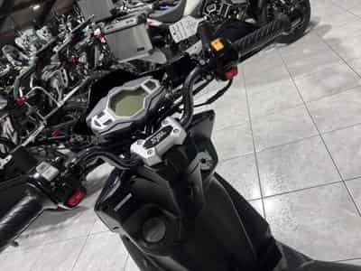 SYM Jet 4 RX 50 Classe A  25 Km/h DEBRIDER ET TOP CASE INCLUS (2026) - Photo 6