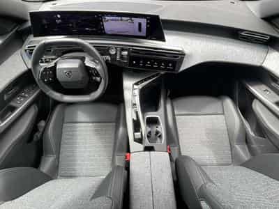 Peugeot 5008 HYBRID 145 ALLURE E-DCS6 (2025) - Foto 9