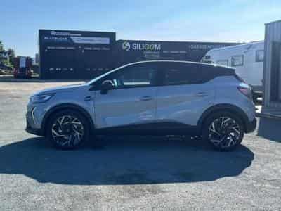 Renault Captur 1.8 E-TECH FULL HYBRID 160 ESPRIT ALPINE (2025) - Foto 8