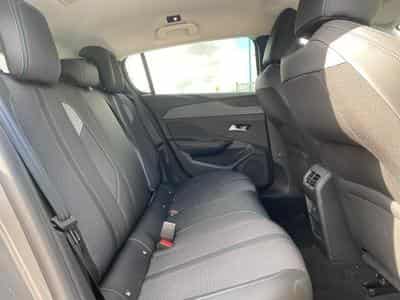 Peugeot 308 1.5 BLUEHDI 130 ALLURE EAT8 (2025) - Foto 14