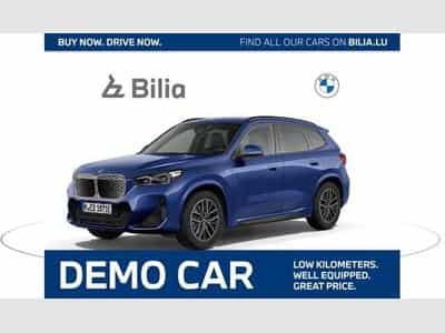 BMW iX1 eDrive20 M Sport (2025) - Foto 1