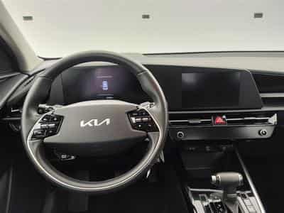 Kia Niro HEV 1.6 GDi Pure DCT (2023) - Photo 9