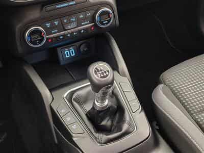 Ford Focus 1.0 EcoBoost Connected (EU6d) (2021) - Photo 12