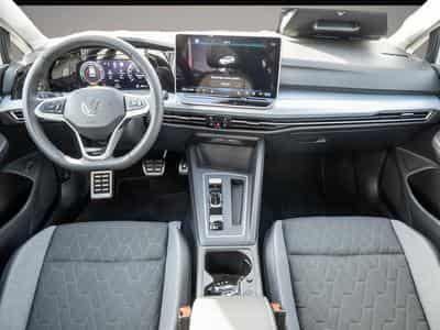VW Golf (2025) - Photo 5