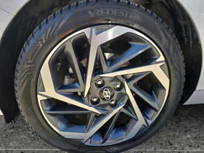Hyundai i20 48V 1.0T 5D (2021) - Photo 9