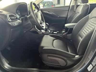 Hyundai i30 1.5 GDI 97 Comfort (2025) - Photo 7