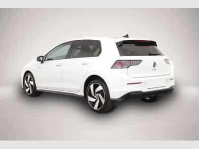 VW Golf (2025) - Photo 3