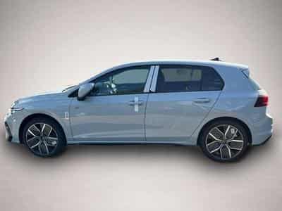 VW Golf (2026) - Photo 2