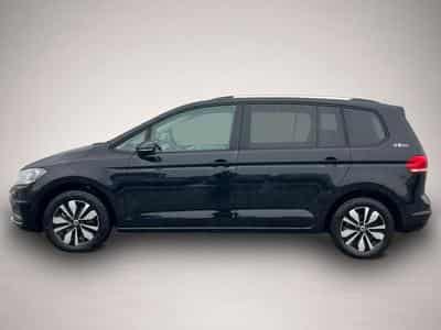 VW Touran (2024) - Photo 2