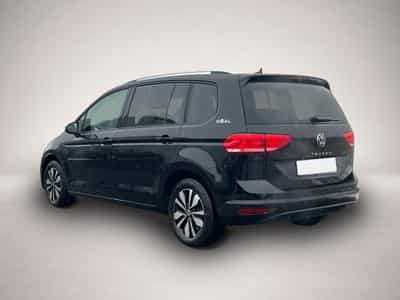 VW Touran (2024) - Photo 3