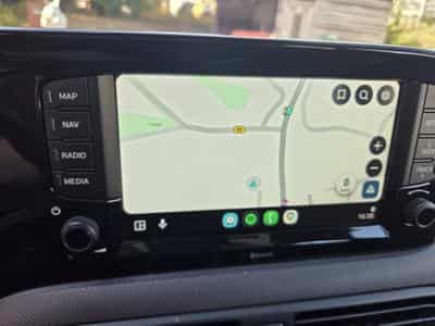 Hyundai i10 1.0 GDI 68 CV Boite Automatique (Garantie 12 mois) (2023) - Foto 2