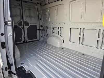 VW Crafter Kasten 35 mittellang FWD (2026) - Photo 13