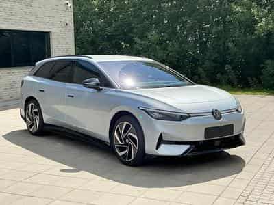 VW ID.7 Pro S Tourer (2025) - Photo 2