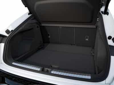 Audi Q3 Sportback NEU (2026) - Photo 6