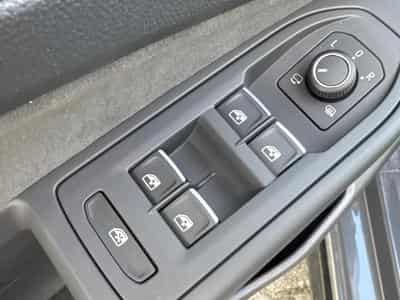 VW Golf R-Line Limited (2026) - Photo 9