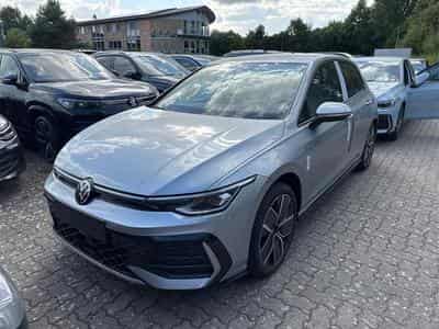 VW Golf R-Line Limited (2026) - Photo 1