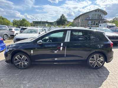 VW Golf R-Line Limited (2026) - Photo 2
