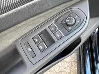 VW Golf R-Line Limited (2026) - Photo 11