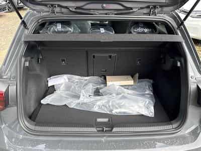 VW Golf R-Line Limited (2026) - Photo 9