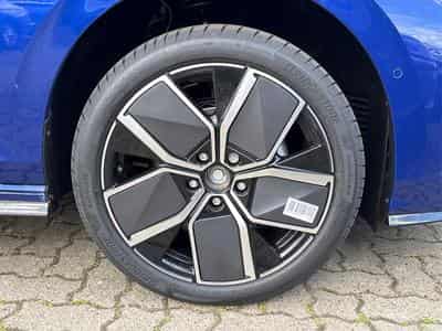 VW Golf R-Line Limited (2026) - Photo 7