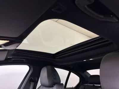 BMW 330 d xDrive (2025) - Photo 13