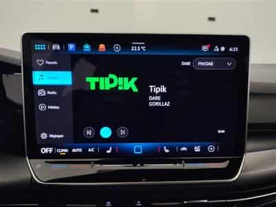 VW Golf 1.5 eTSI 150cv R-Line CARPLAY / FULL LED / CAMERA / JA 17" (2025) - Photo 11