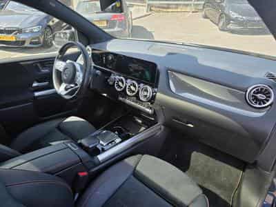 Mercedes B 220 B 220 AMG 4 Matic Pano GPS 1 Main (2019) - Foto 8