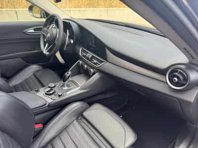 Alfa-Romeo Giulia Giulia Veloce Q4 /211 CV /19/PANO/CAMERA/CUIR/VOLL (2019) - Photo 10