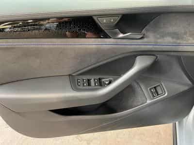 VW Passat R-Line+DSG+PHEV+IQ-Drive+Pano+AHK (2025) - Photo 14