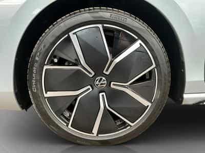 VW Passat R-Line+DSG+PHEV+IQ-Drive+Pano+AHK (2025) - Photo 8