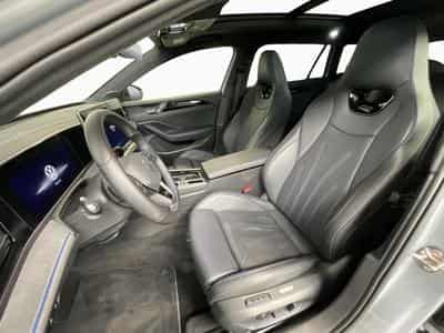VW Passat R-Line+DSG+PHEV+IQ-Drive+Pano+AHK (2025) - Photo 9