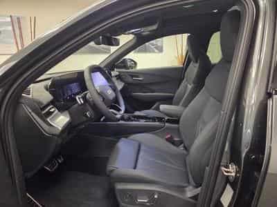 Audi Q3 SUV S Line 195 kW / 265 CV TFSI quattro S tronic (2026) - Foto 3