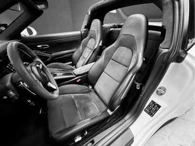 Porsche 911 991.2 Targa 4 GTS / APPROVED / NEW SERVICE (2018) - Photo 12
