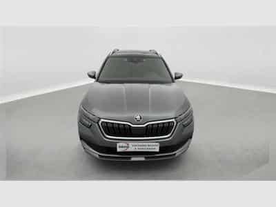 Skoda Kamiq 1.0 TSI Ambition°NAV°CARPLAY°FULL LED° S.CHAUF°CAM°PDC AV-AR (2022) - Photo 4