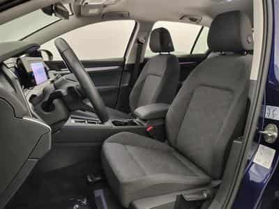 VW Golf 1.0 eTSI Life DSG NAVI / FULL LED / CARPLAY (2023) - Photo 7