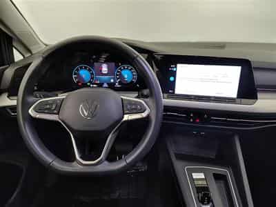 VW Golf 1.0 eTSI Life DSG NAVI / FULL LED / CARPLAY (2023) - Photo 9