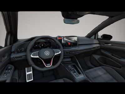VW Golf (2025) - Photo 3