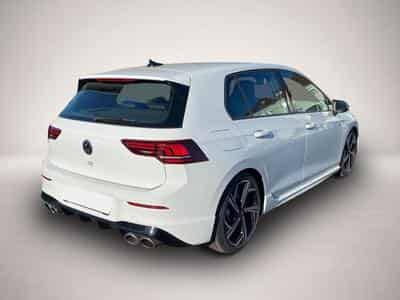 VW Golf (2025) - Photo 3