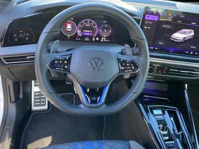 VW Golf (2025) - Photo 4