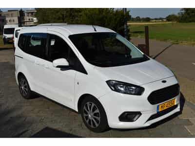 Ford Tourneo Trend 1,5 Duratorq TDCi 5 places Airco (2021) - Photo 3