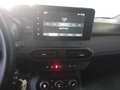 Dacia Sandero 1.0 TCe Stepway Comfort CVT (2022) - Foto 6
