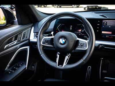 BMW X1 XDRIVE23D M SPORT - BLACK SAPPHIRE METALLIC (2025) - Photo 11