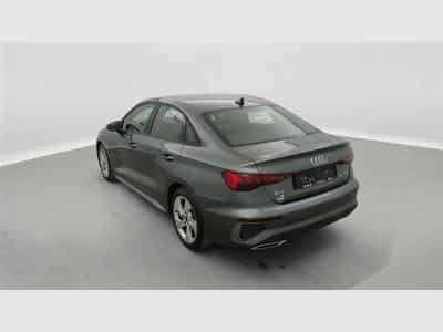 Audi A3 30 TFSI S-Line S tronic Cuir / Navi / Led / PDC av+ar (2024) - Foto 2