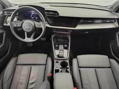 Audi A3 30 TFSI S-Line S tronic Cuir / Navi / Led / PDC av+ar (2024) - Foto 8