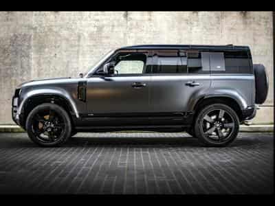 Land-Rover Defender 110 P525 5.0 V8 AWD CARPATHIAN EDITION - CARPATHIAN GREY (2022) - Foto 2