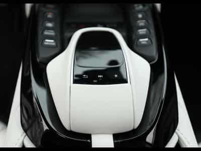 Aston-Martin V8 Vantage COUPE - FULL XPEL (2022) - Foto 14