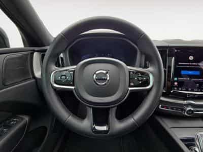 Volvo XC60 Ultimate Dark TOIT PANO (2023) - Photo 12