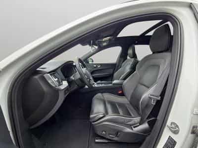 Volvo XC60 Ultimate Dark TOIT PANO (2023) - Photo 9
